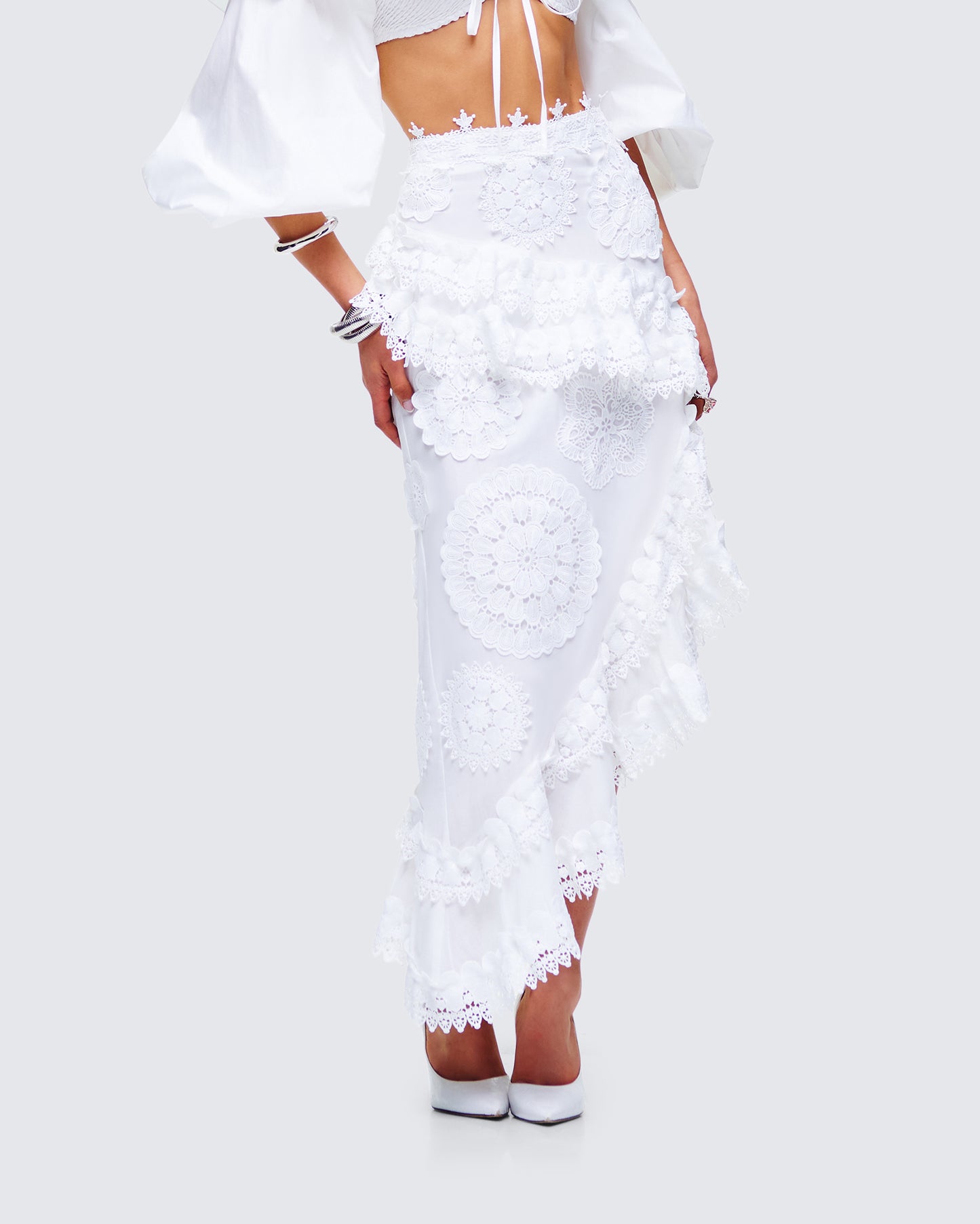 Villi White Asymmetrical Lace Skirt