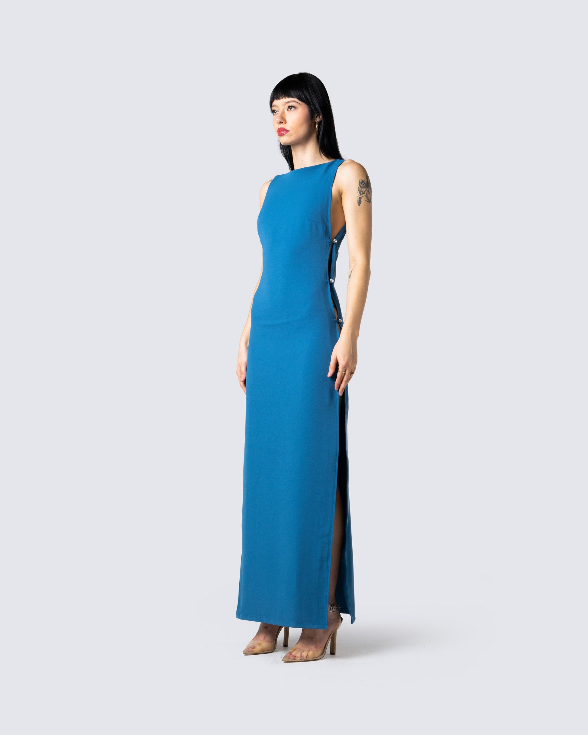 Blue Maxi Dress - Sleeveless Fitted Evening Gown FINESSE Blue Maxi Dress - Sleeveless Fitted Evening Gown FINESSE